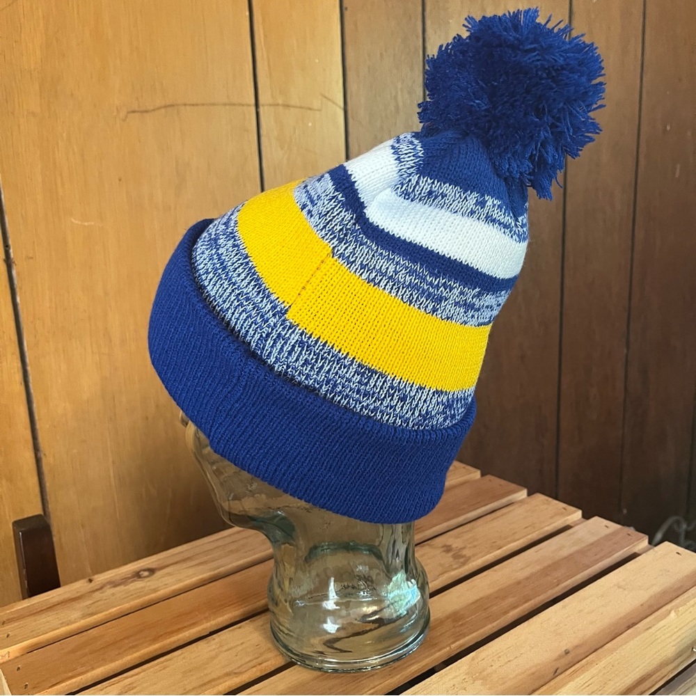🏈🏉 Football themed Knit Hat w/ Pom Pom🏈🏉